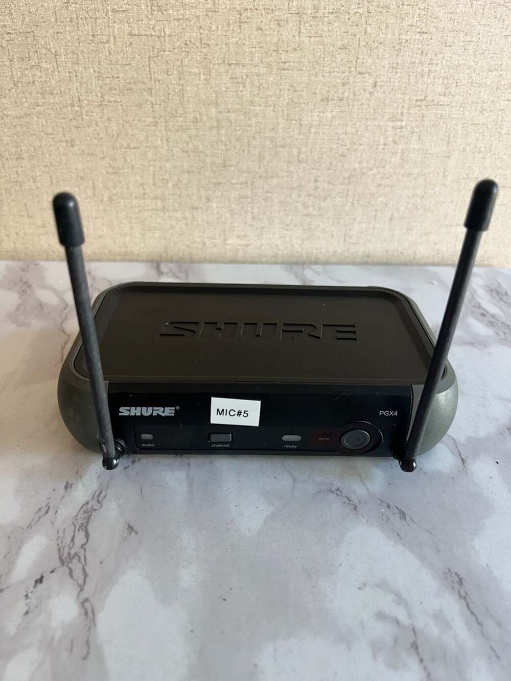 Shure PGX4 Wireless Microphone Receiver